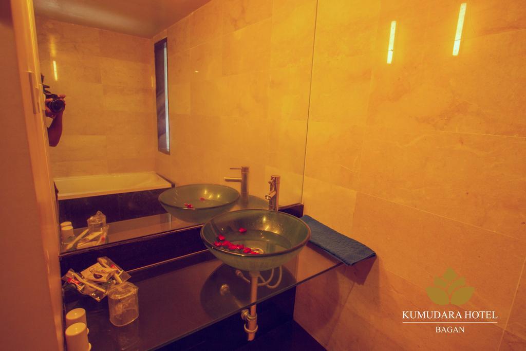 Kumudara Hotel Баган Стая снимка
