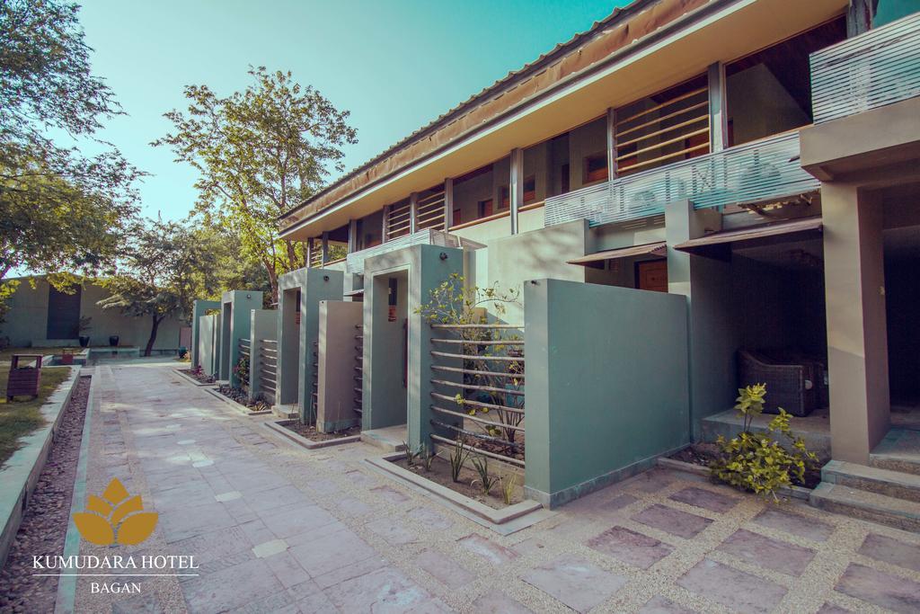 Kumudara Hotel Баган Екстериор снимка
